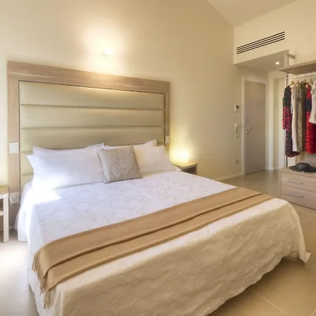 Palazzo Ruschioni Boutique Camerano