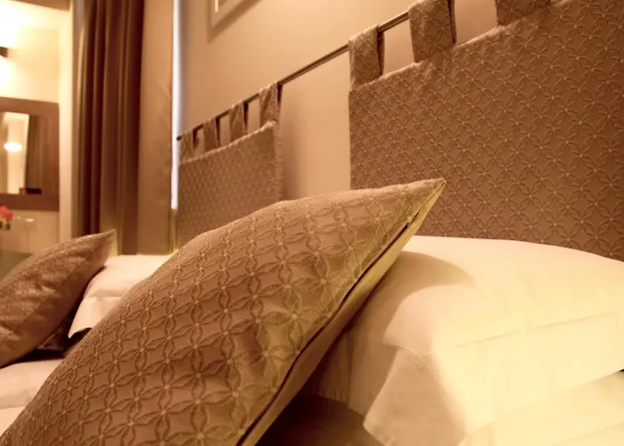 Palazzo Ruschioni Boutique 3* Camerano