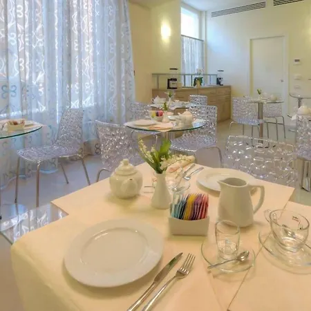 Palazzo Ruschioni Boutique 3* Camerano