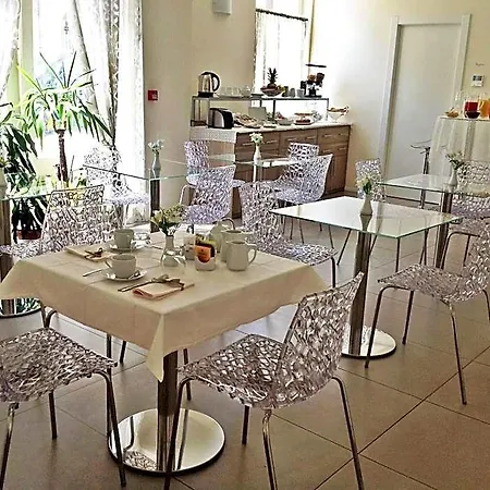 Palazzo Ruschioni Boutique 3* Camerano