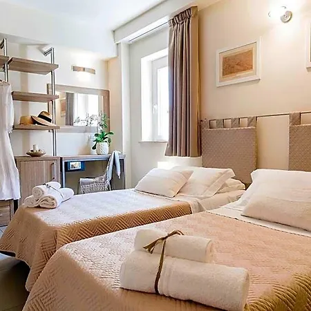 Palazzo Ruschioni Boutique Camerano
