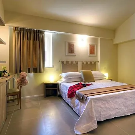 Palazzo Ruschioni Boutique 3* Camerano